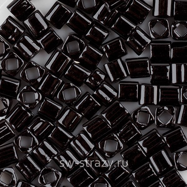 Бисер Cube 3 mm #0049 Черный