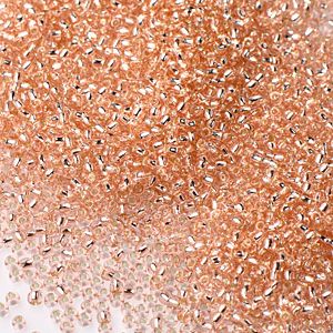Бисер круглый 11/0 #0031 Внутреннее серебрение, бледно-розовый