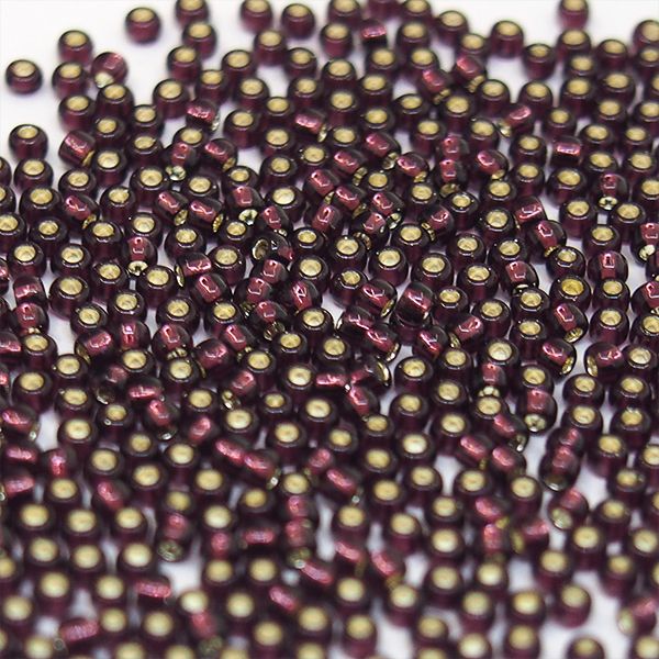 Бисер круглый 15/0 #0026C Внутреннее серебрение,  аметист