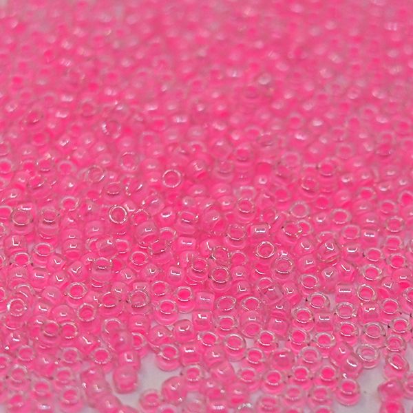 Бисер круглый 15/0 #0379 Окрашенный изнутри, хрусталь/розовый